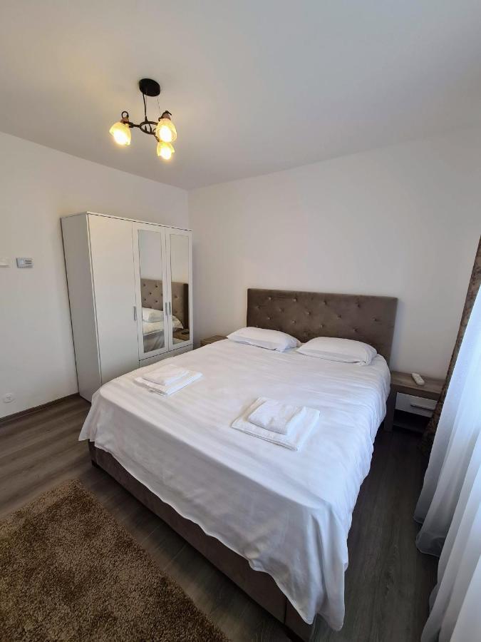 Spy Apartment ฮาเซก ภายนอก รูปภาพ